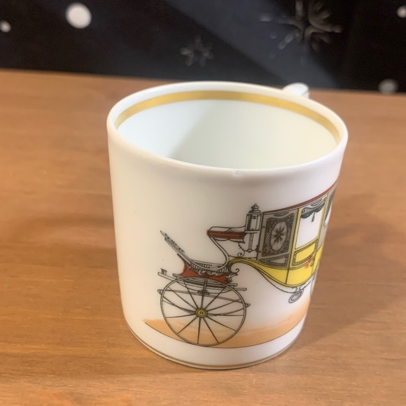 Small Cup carriage coach Scroll-Arched vintage Paris porcelain Made In Portugal - Picture 2 of 13